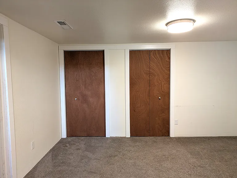 7081 N University Ave — Photo 22