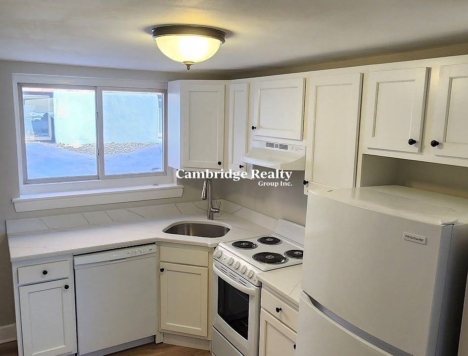 1st image of 69 Chiswick Rd #1T
