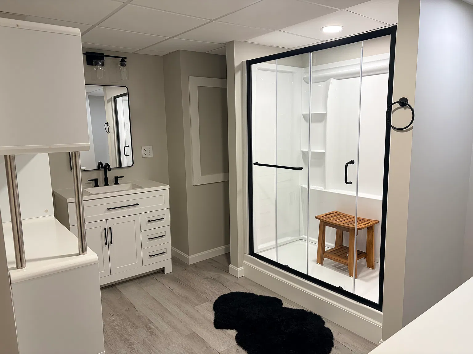 1 bed, 1300 sqft, $1,600 — Photo 1