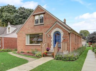 2919 N 85th St, Milwaukee, WI 53222