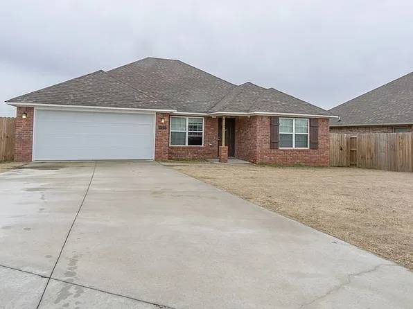 2005 Morgan Cir, Gentry, AR 72734