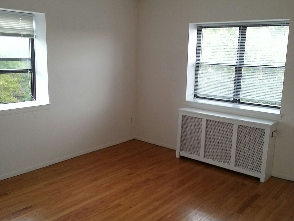 2nd image of 76 Summit Ave