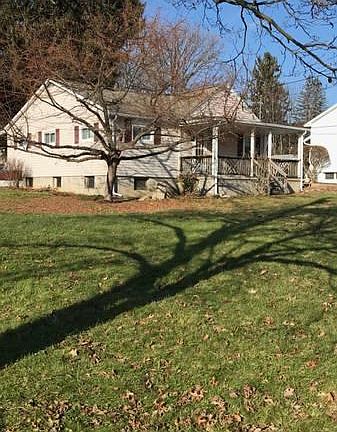 3rd image of 227 W Clearview Ave