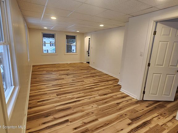 3rd image of 38 Prospect St