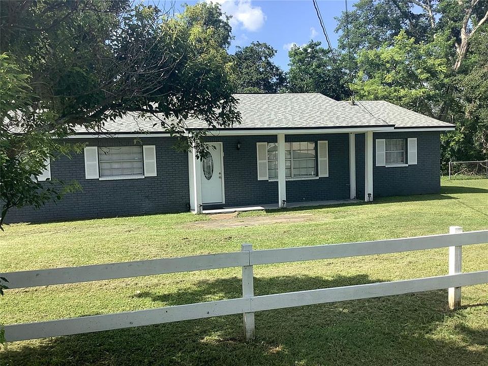 1st image of 2944 Fletcher Ave