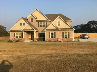 33 Rock House Rdg, Senoia, GA 30276