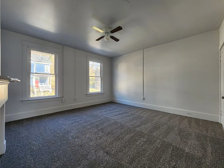1571 Tremont St #B — Photo 9