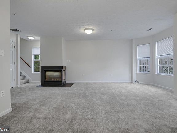 3rd image of 50 Amberstone Ct #50A