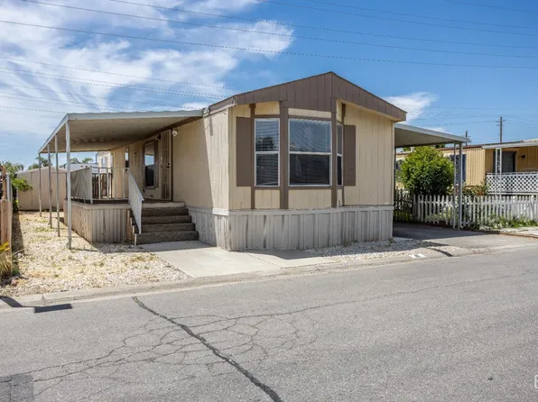 4401 Hughes Ln Space 18, Bakersfield, CA 93304