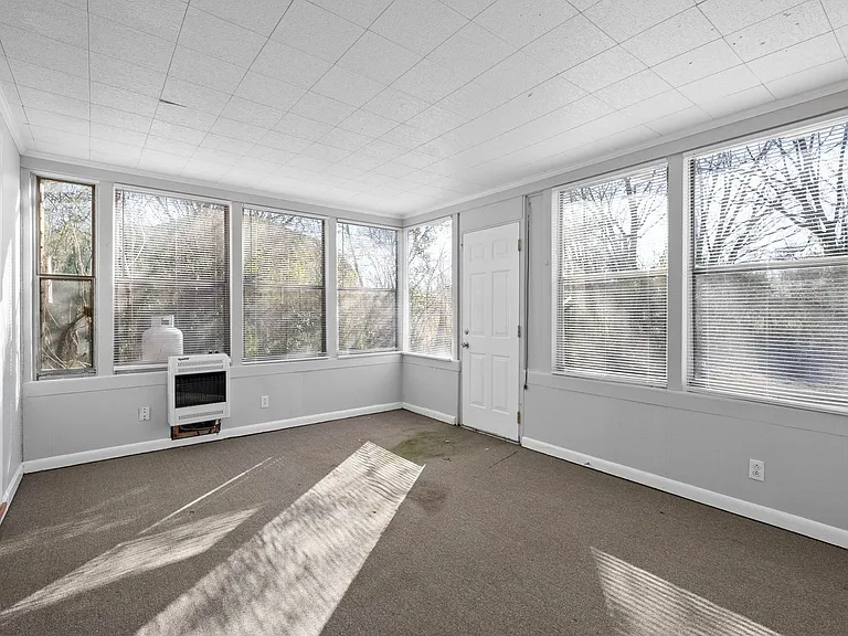 318 Verdun Dr — Photo 22