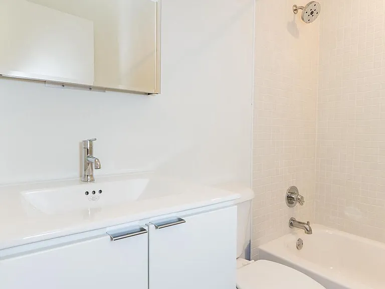 630 Federal St #205 — Photo 9