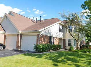 210 White Branch Ct, Buffalo Grove, IL 60089