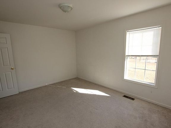 4th image of 31786 Katum Dr