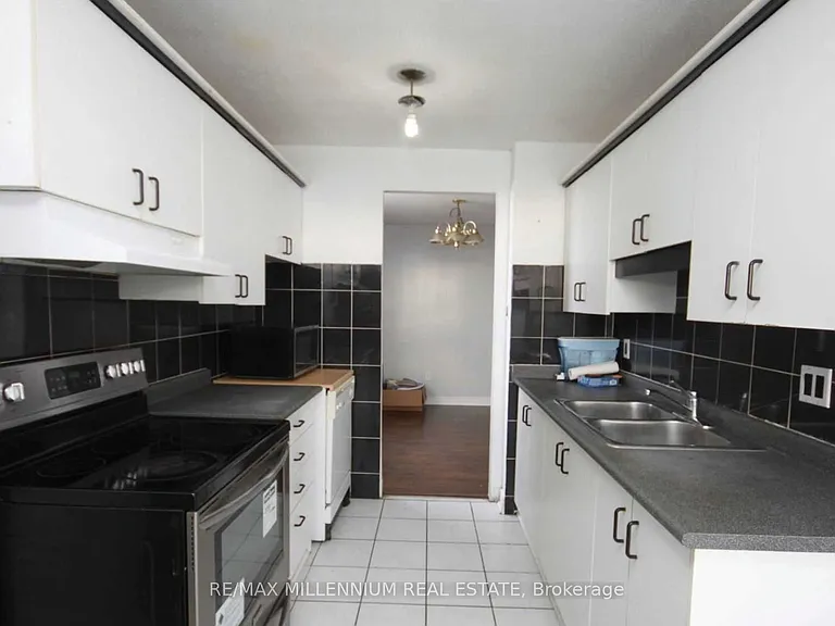 15 Kensington Rd #1512 — Photo 9