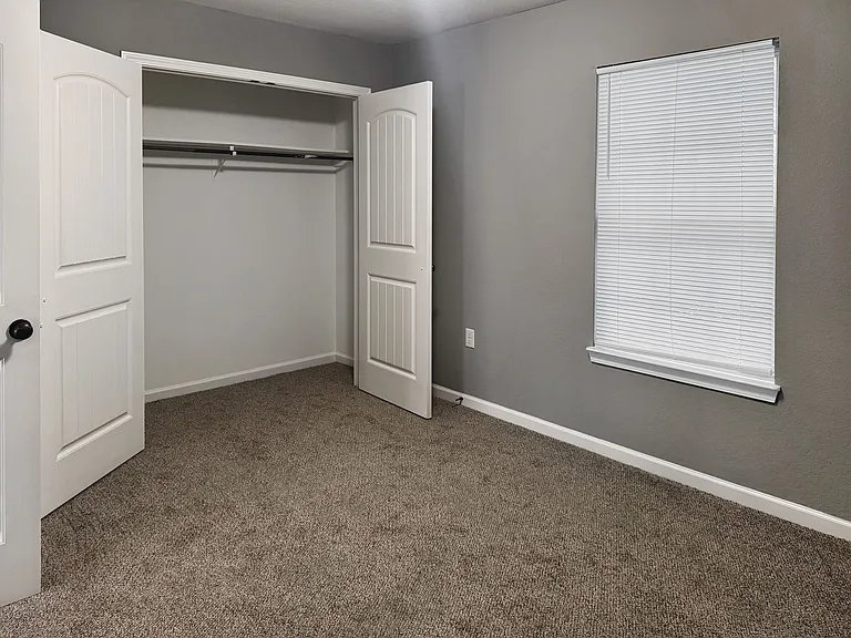 Willow Creek Townhomes — Photo 19