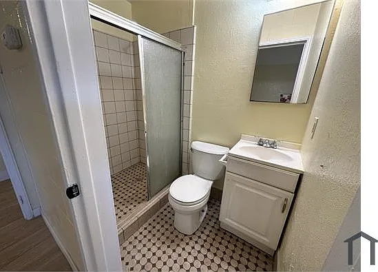 156 W Baxter St #160 — Photo 7