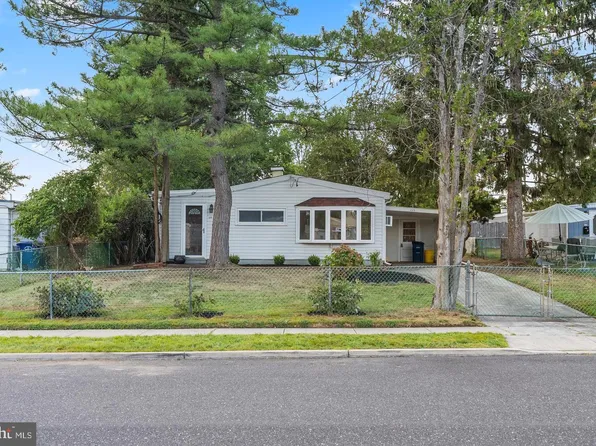 223 Ruth Ave, Maple Shade, NJ 08052