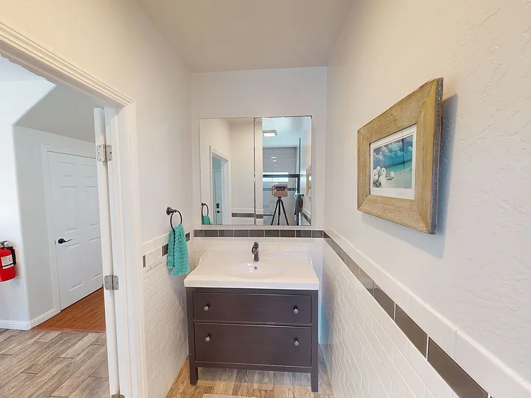 213 Evergreen Ave — Photo 6