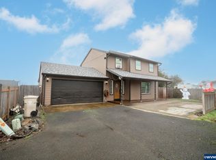 1045 Antioch St, Lebanon, OR 97355