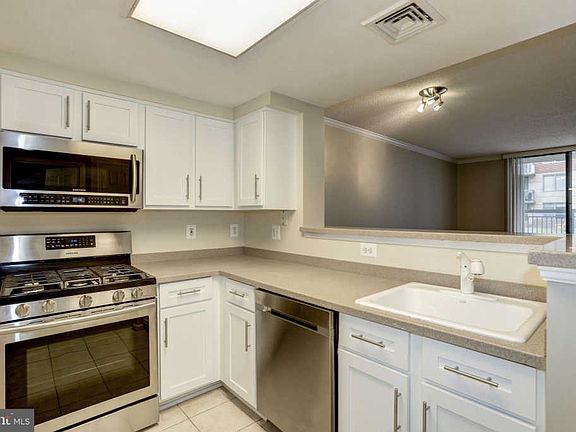 4th image of 3830 9th St N APT 107E