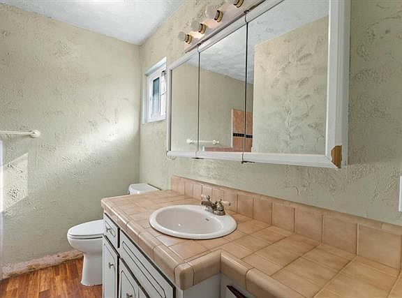 3rd image of 2478 Borax Dr