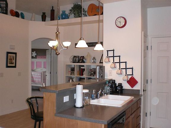 2nd image of 1546 W 110 N Unit 5