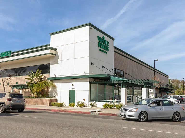 Nearby your favorite grocery stores and retailers.