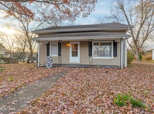 200 Pennsylvania Ave, Etowah, TN 37331