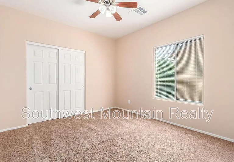 41261 W Laramie Rd — Photo 31