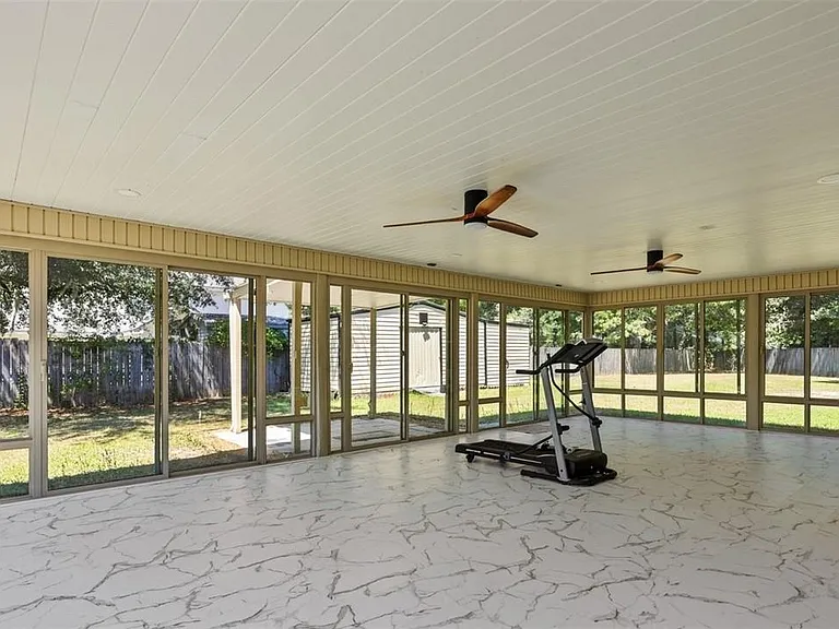 14 Sandy Pond Ct — Photo 17