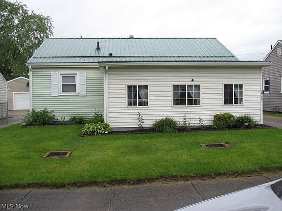 2nd image of 2319 Bollinger Ave NE