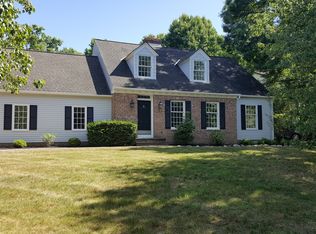 9310 Canterbury Ln, Mentor, OH 44060