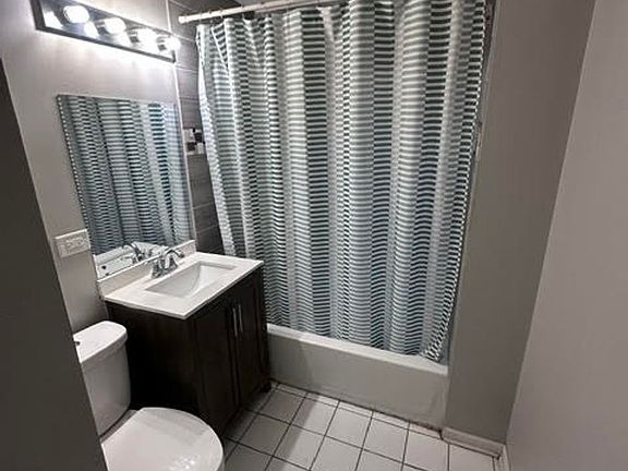 3rd image of 3128 W 54th St #2F