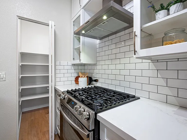 703 Star Jasmine Ct — Photo 10