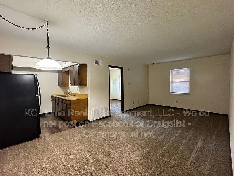 1 bed, 1.0 bath, $795 — Photo 3