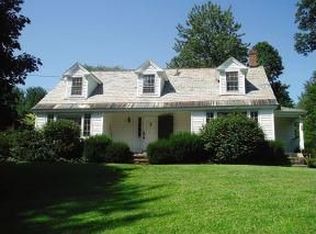 271 Haydenville Rd, Northampton, MA 01062