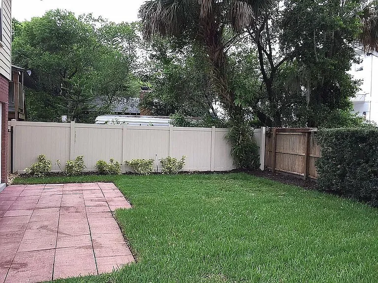 1102 Washington Ave — Photo 20