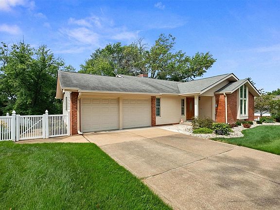 3rd image of 506 Glenmeadow Dr