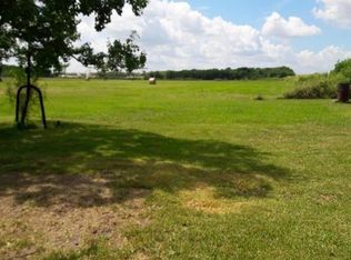 423 McKeever Rd, Arcola, TX 77583