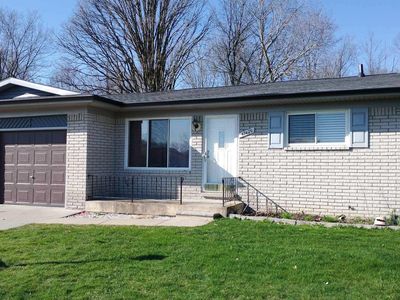 47420 Brent Ct, Chesterfield, MI, 48047
