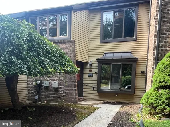 10 Bennington Pl, Newtown, PA 18940