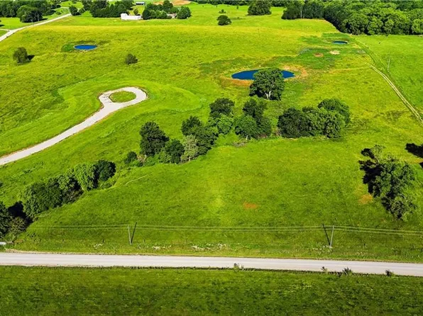 SE 207th St, Holt, MO 64048
