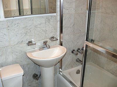 3rd image of 224 E 74th St APT 3B