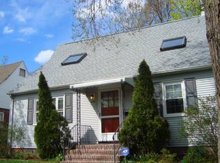 269 Lindbergh Blvd, Teaneck, NJ 07666