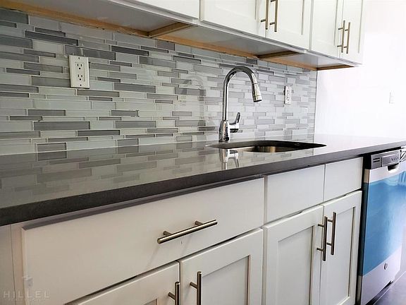 2nd image of 4535 44th St APT 5F