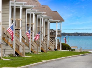 13766-101 SW Bayshore Dr, Traverse City, MI 49684