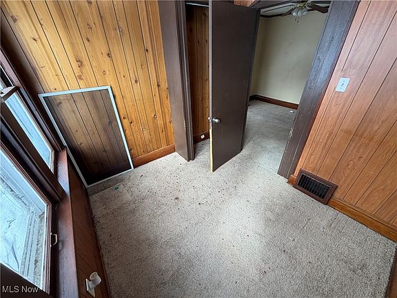 4th image of 783 Leonard St