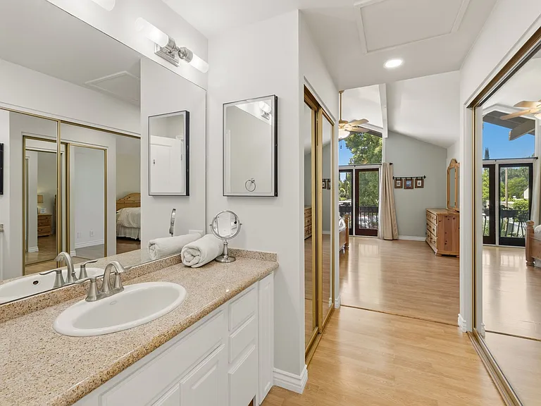4501 Regents Ct — Photo 38
