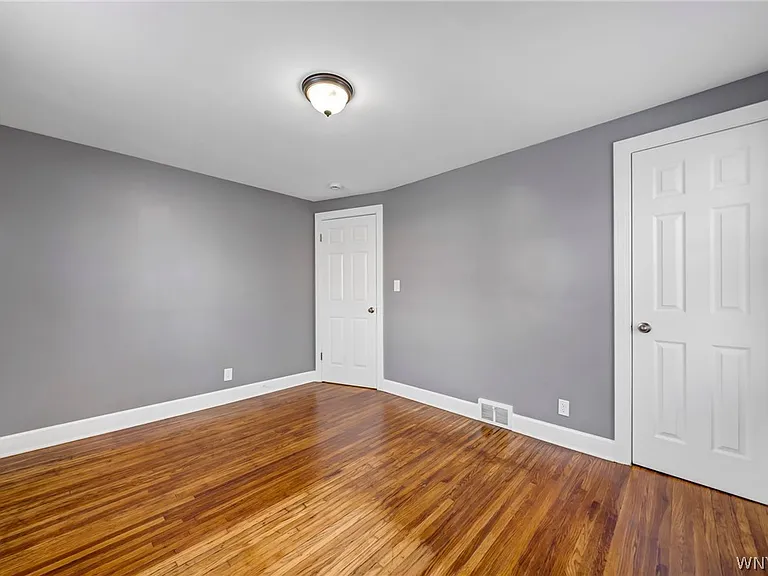206 Wrexham Ct N — Photo 25