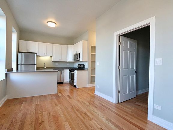 3rd image of 2023 S Throop St APT 2R